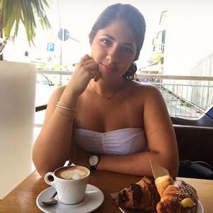 Meet your Posher, Madeline